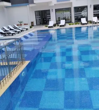 Exodos Park 公寓 *